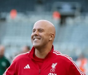 斯洛特：感谢国家队教练保护我的球员；上赛季学到森林很强